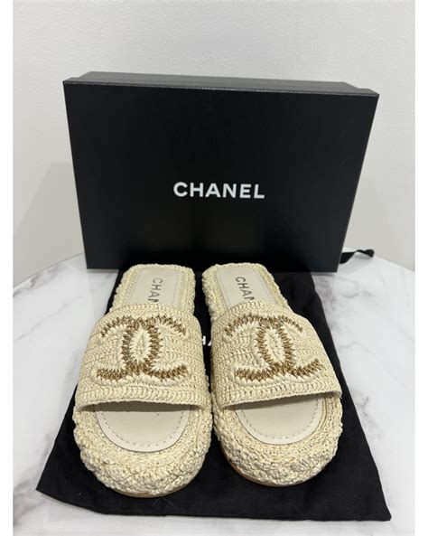 chanel klapki damskie|Kupuj kolekcje Chanel online na Showroom.